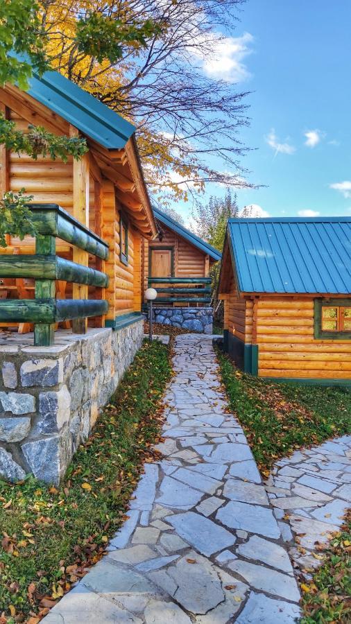 Kozak Apartments & Restaurant 모이코바츠 외부 사진
