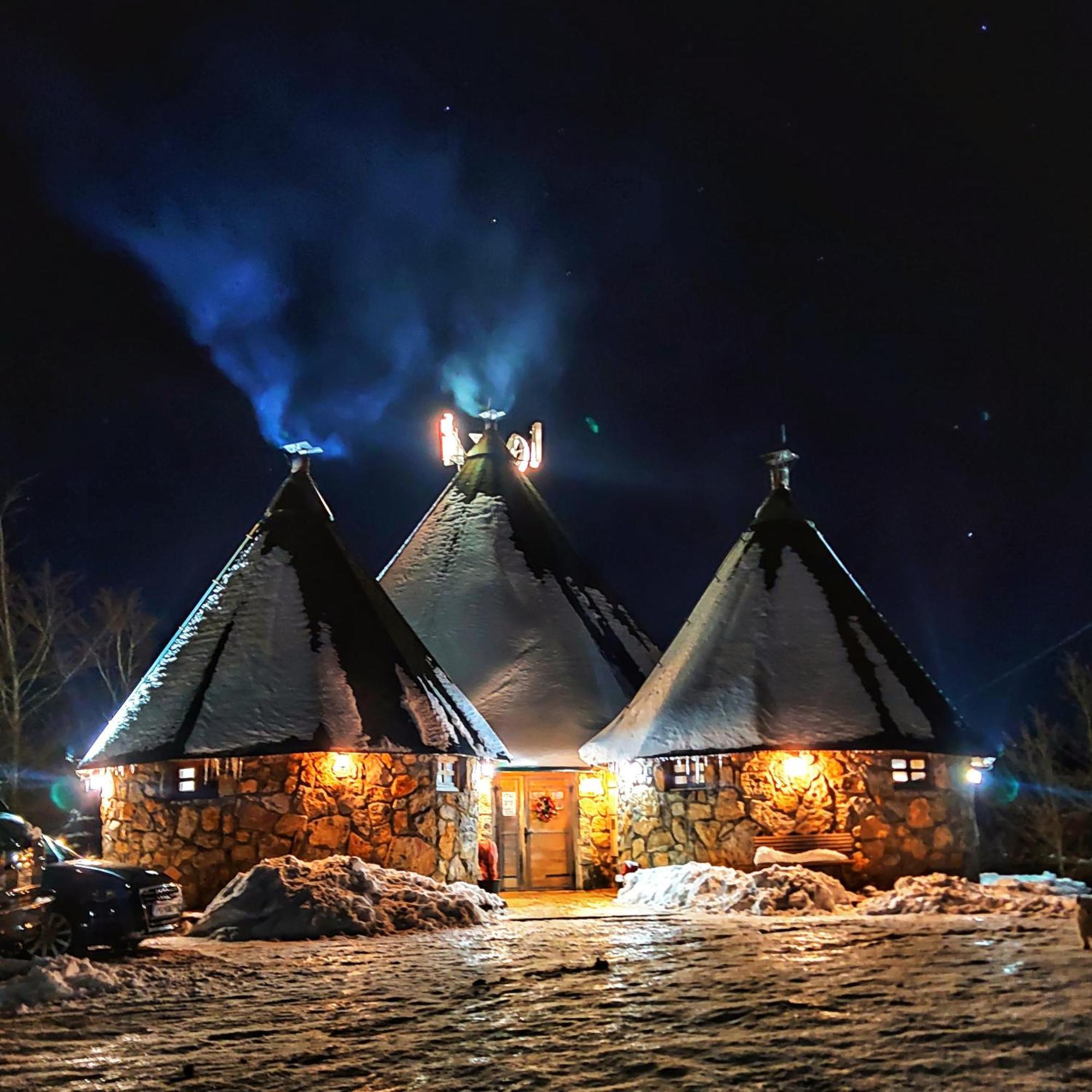 Kozak Apartments & Restaurant 모이코바츠 외부 사진